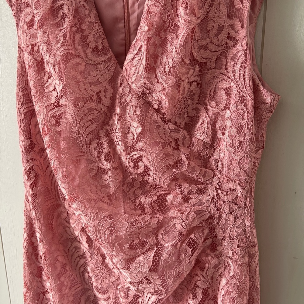 Adrianna Papell Split Neck Fully Pink Lace Dress Size 14 - Picture 10 of 17
